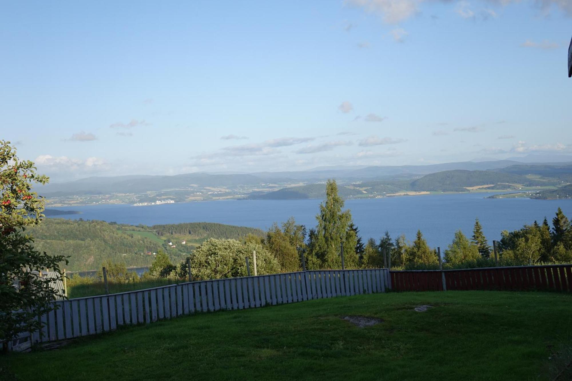 Guesthouse Hamran Mosvik Exteriör bild
